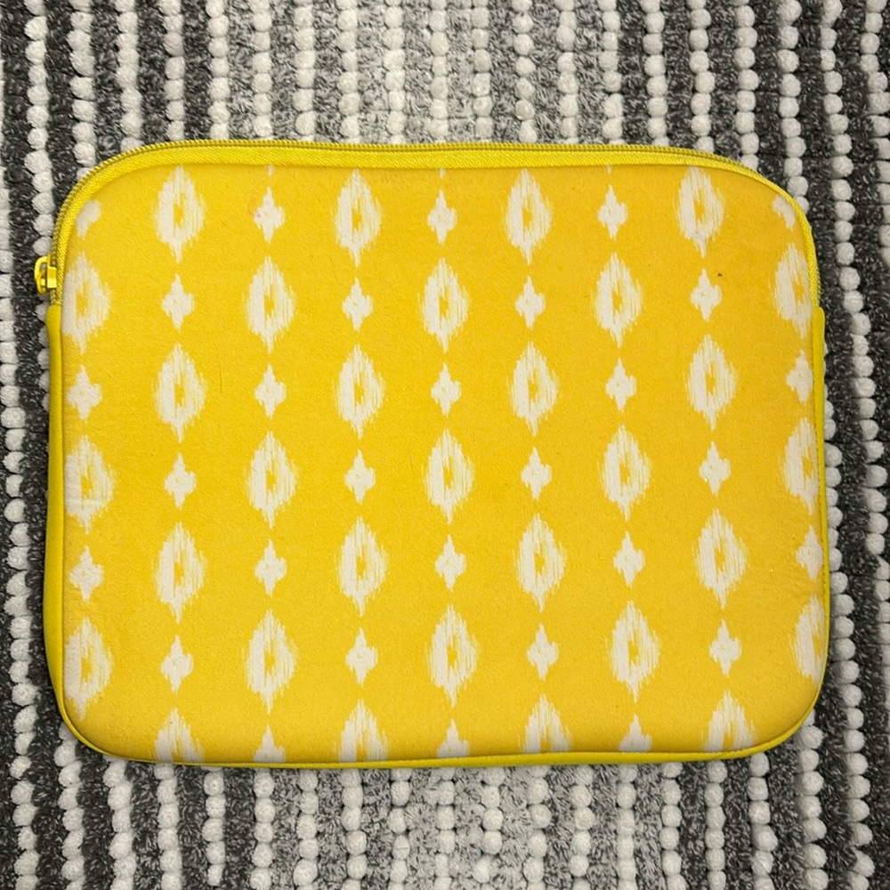 Yellow/White Neoprene Zippered Tablet Pouch